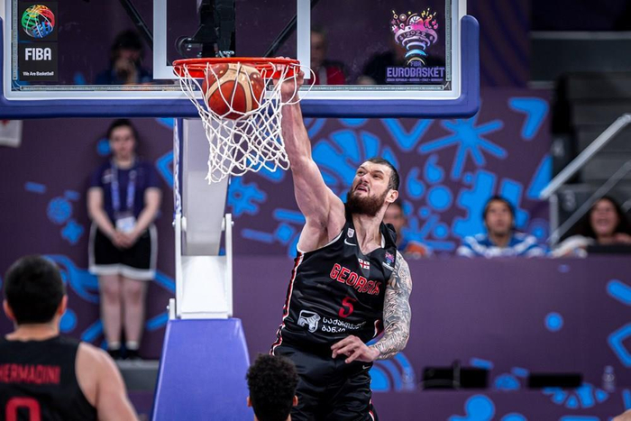 包含雄鹿再添内线好手，战术优势明显的词条